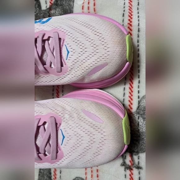 HOKA Women's Bondi 8 - Picture 6 of 10